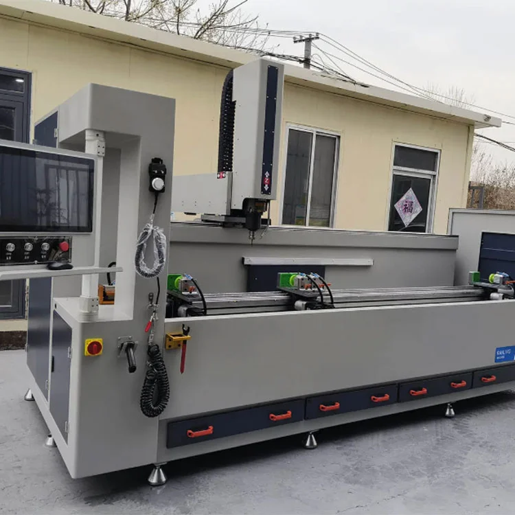 1500 mm CNC fræsemaskine til industrielt aluminium