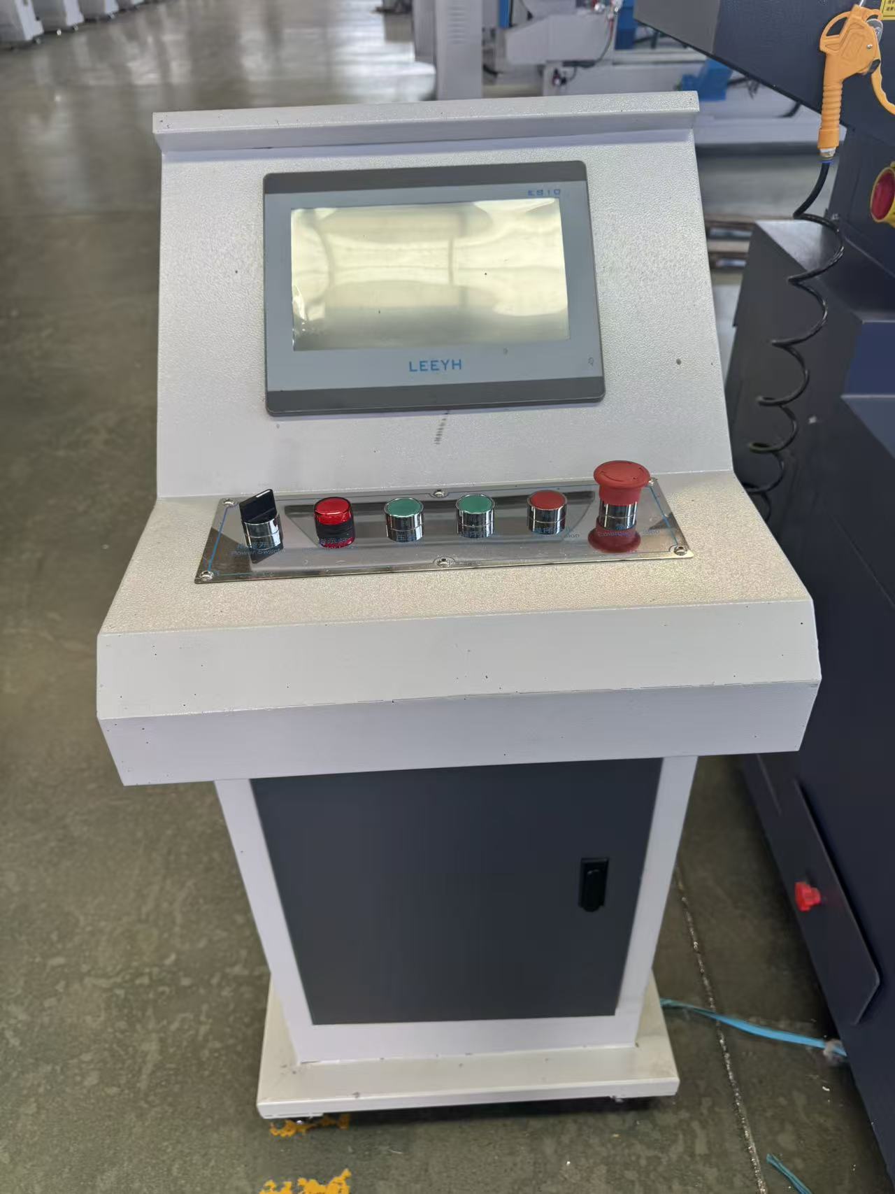 4M CNC bore- og fræsebearbejdningscenter