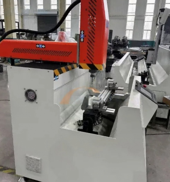 800 mm højstiv præcision CNC-bearbejdningscenter for store sektions industrielle aluminiumsprofiler